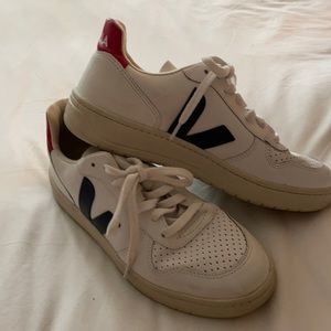 Veja Sneakers
